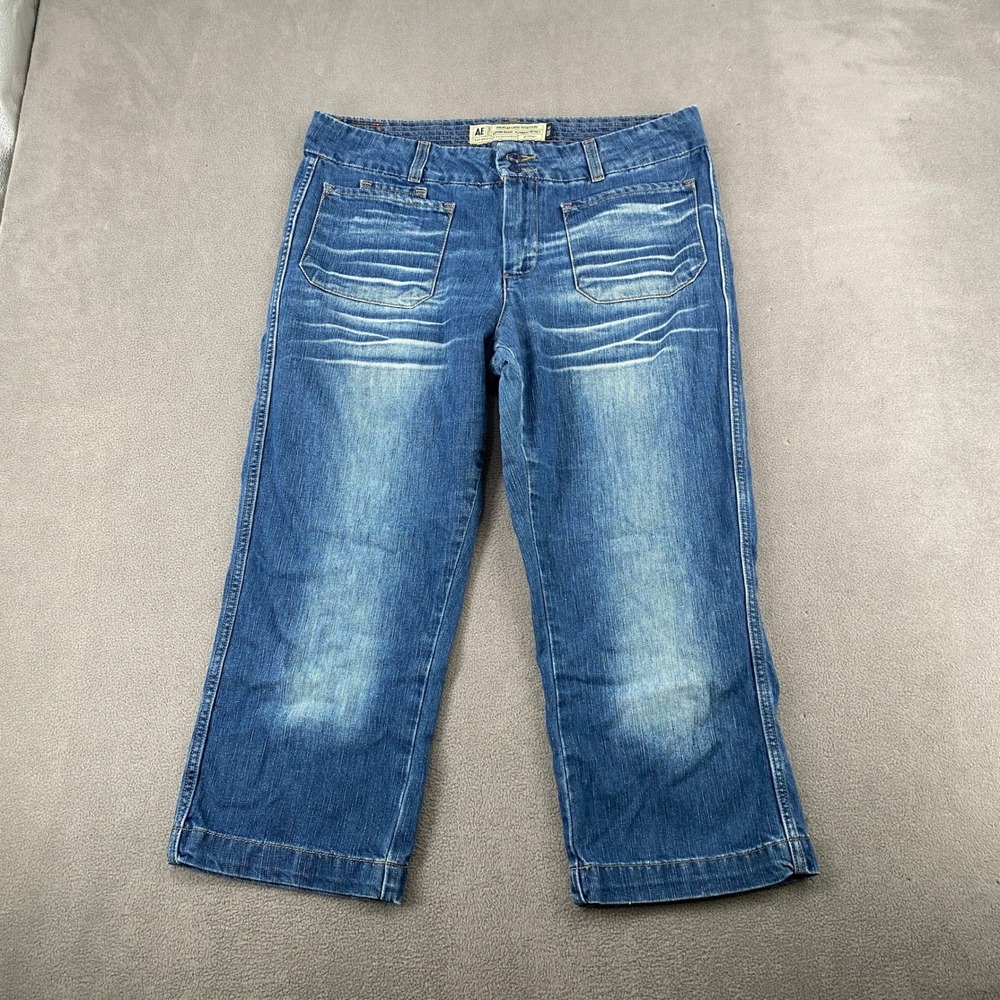American Eagle Vintage 2000s Y2K Medium Wash Denim Capris Jeans Womens 12